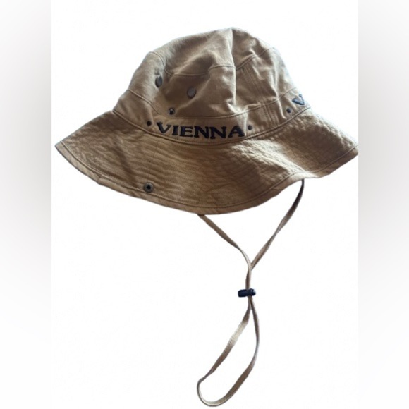 Accessories - NWOT Vienna Tan Bucket Hat